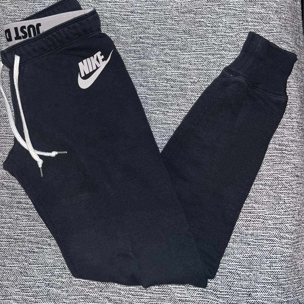 Nike joggers